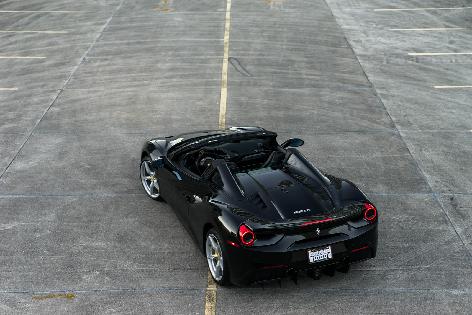 Ferrari 458 Italia черный кабриолет