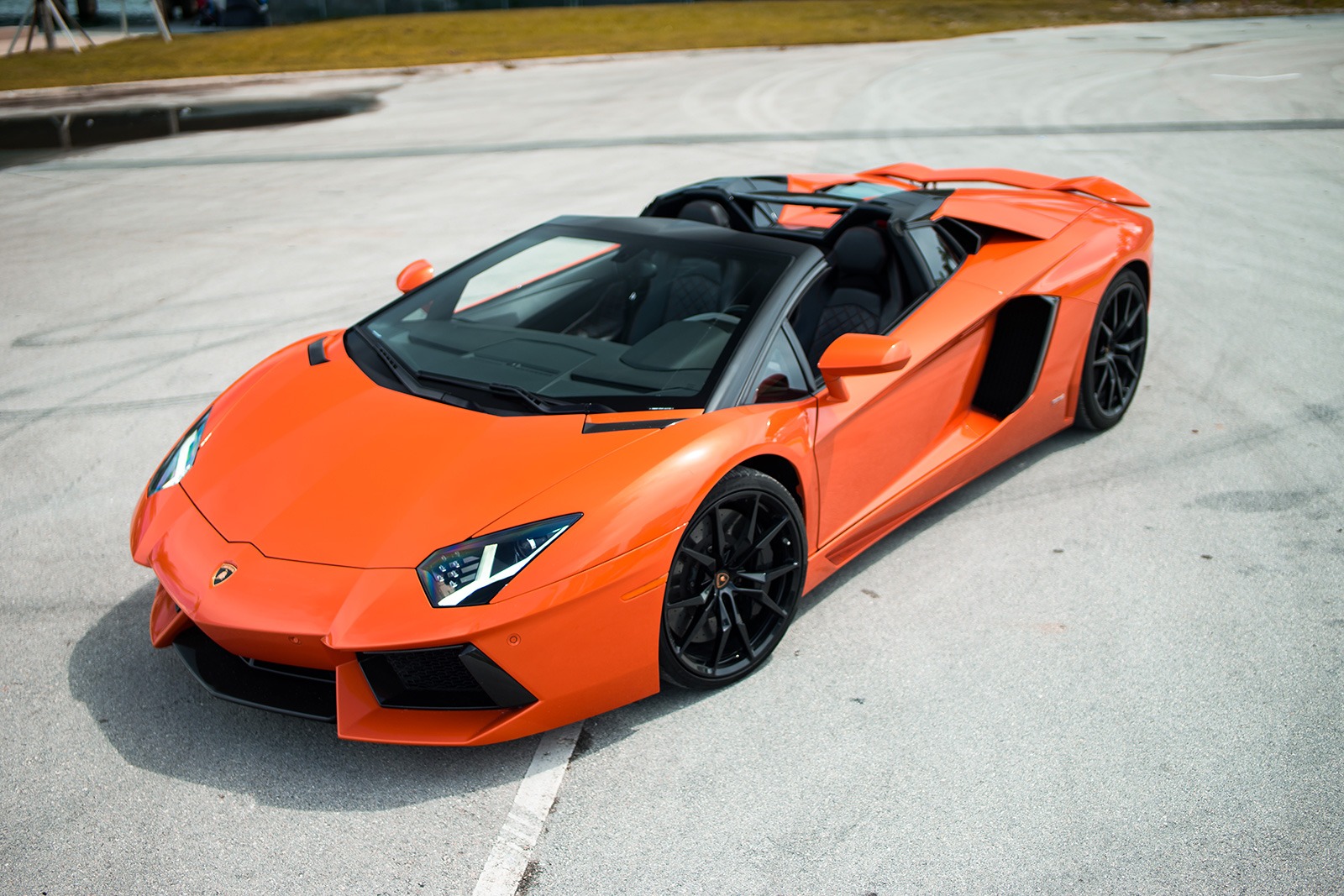 2017 Lamborghini Aventador Roadster – Orange | MVP Charlotte Exotic Rentals