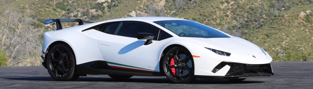 Lamborghini Huracan White